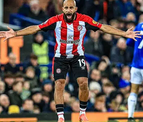 非洲杯1/4决赛:喀麦隆折戟,姆伯莫深情致谢