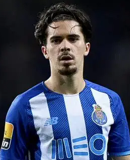 维蒂尼亚揭秘：如何助力巴黎圣日耳曼抢下若昂&middot;内维斯